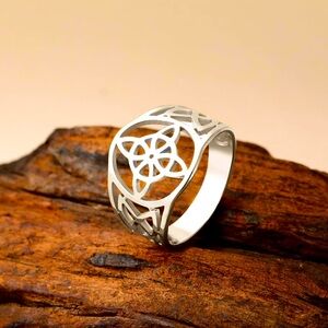 Stainless Steel Witches Knot Ring 6